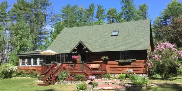 16 Redwood Circle
