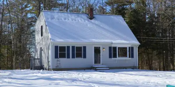 25 Chickadee Lane