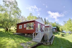 12 Birchwood Lane