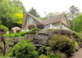 124 Lakeshore DR