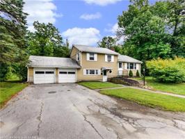 19 Forest AVE
