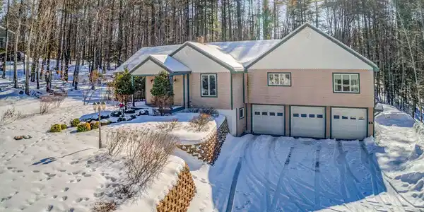 26 Old Country Way