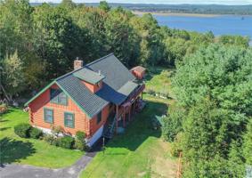 814 Pond Road