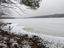 10 Lakeside Pines Road