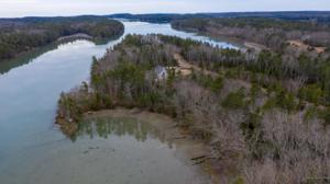5 Breezy Point Road