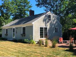 12 Hoyt ST
