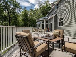 195 Oak Shore Drive