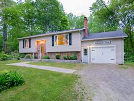 18 Lakeview Drive