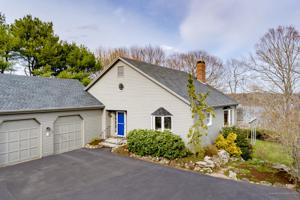 6 Pleasant Street