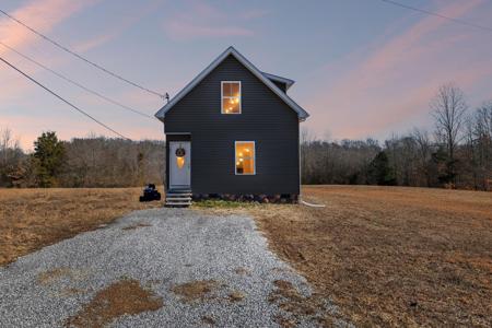 60 Pleasant Ln