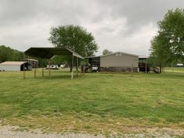 686 Sandy Shrs Dr