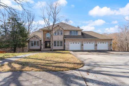 1002 Damron Rd