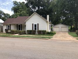 621 S High St