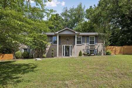 590 Weeping Elm Rd