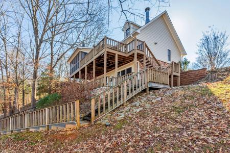 200 Bluff Dr