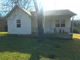 303 Anderson Village Ln