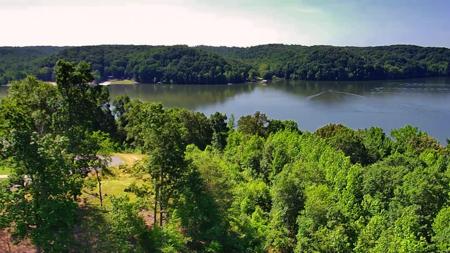 488 River Trace Dr