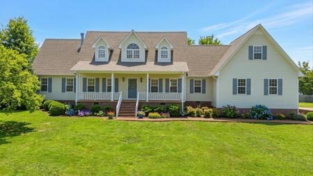565 BOWEN DR