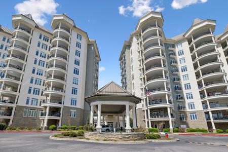 400 Warioto Way