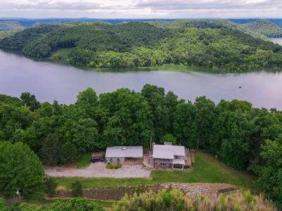 750 Cunningham Ln