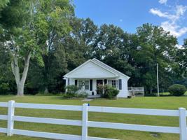 7290 Chestnut Ridge Rd