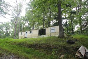 437 Lakeshore Dr S