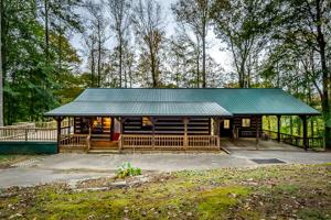 231 Collins River Dr
