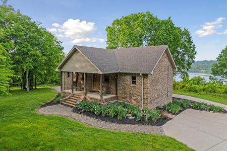 50 Hurricane Point Ln
