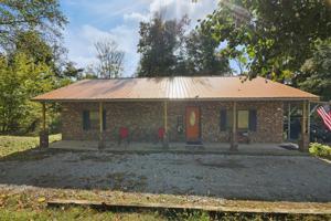 569 Moreland Rd