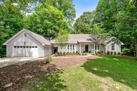 156 Snoopy Ln