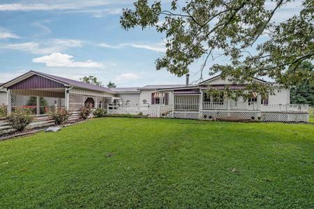 588 Brock Ln