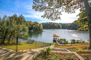 239 Bluff Dr
