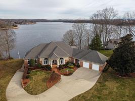 768 Bluff Dr