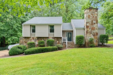 116 Lake Crest Ln
