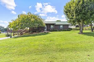 186 Country Club Rd