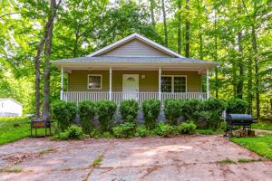 467 Lakeshore Dr
