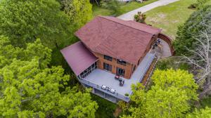 102 Pleasant Dr