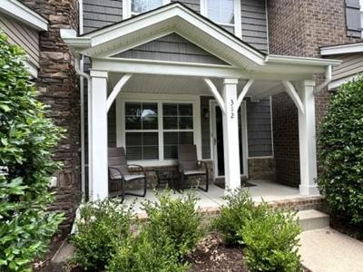 312 Mapleton Aly