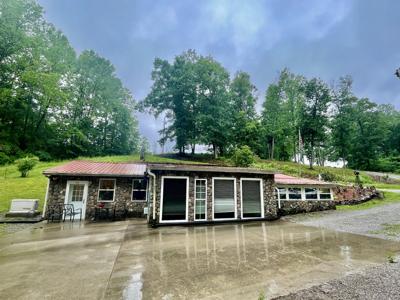 4465 Gourdneck Rd NW
