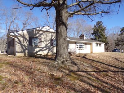 449 Ridge Rd