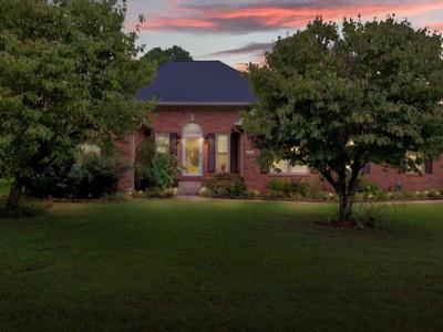 1811 Cascade Ct