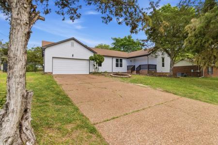 361 Clearlake Dr W