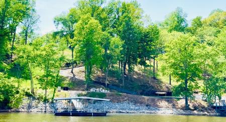 165 Lakeridge Dr South