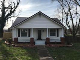 206 Circle Dr