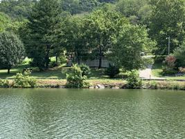 148 Sullivan Bend