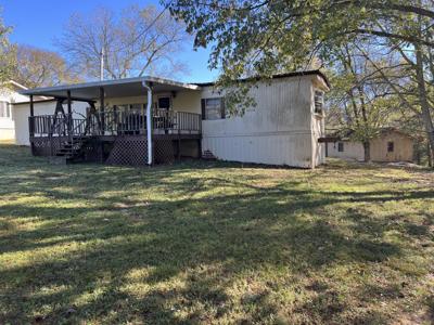 10 Helen Ln