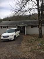 202 Lakeshore Dr