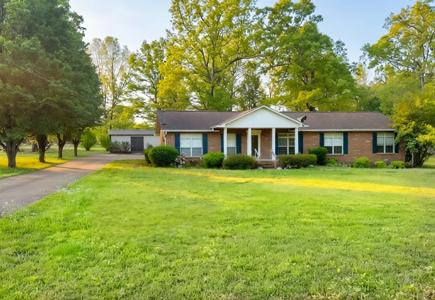516 Callahan Dr