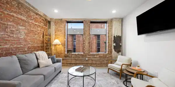 117 E 7th Street