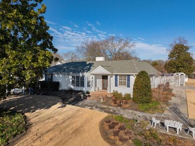 1705 Carroll Lane